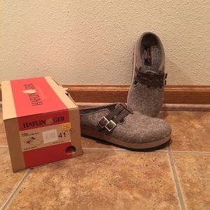 Haflinger Haley clogs, earth color size 41